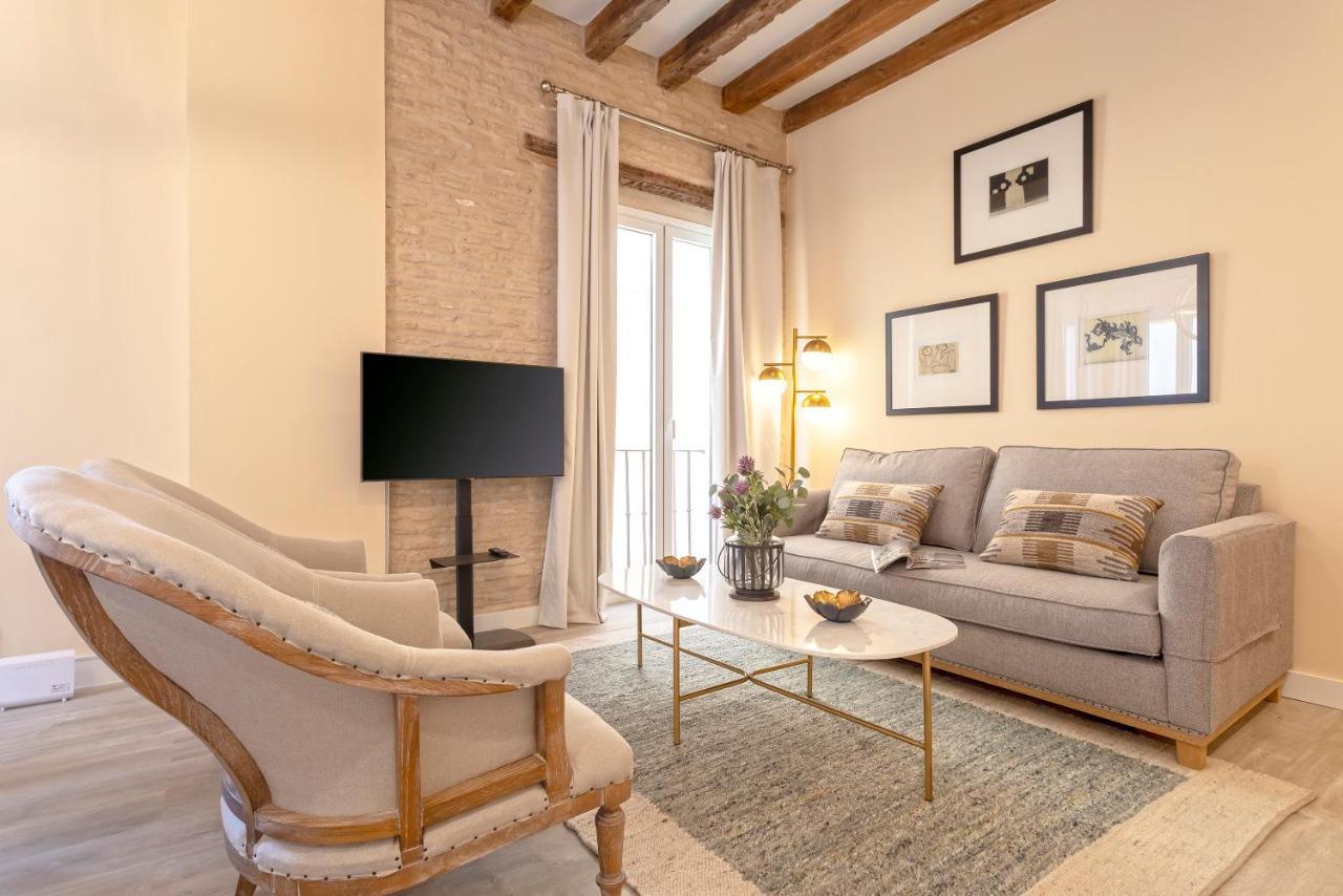 Genteel Home Feria Sevilla Exteriör bild