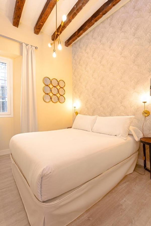 Genteel Home Feria Sevilla Exteriör bild